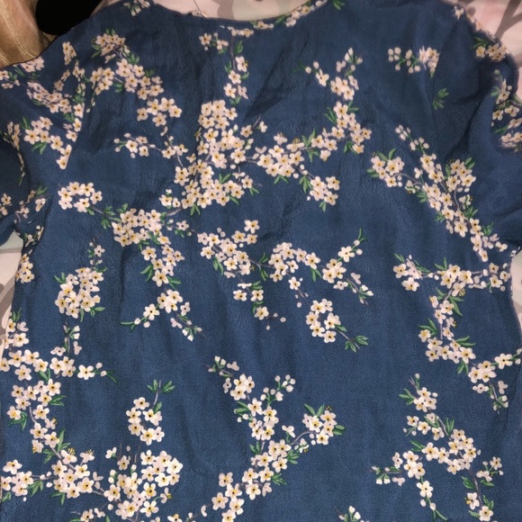 H&M Tops - H&M blouse! H&M Tops - H&M blouse!